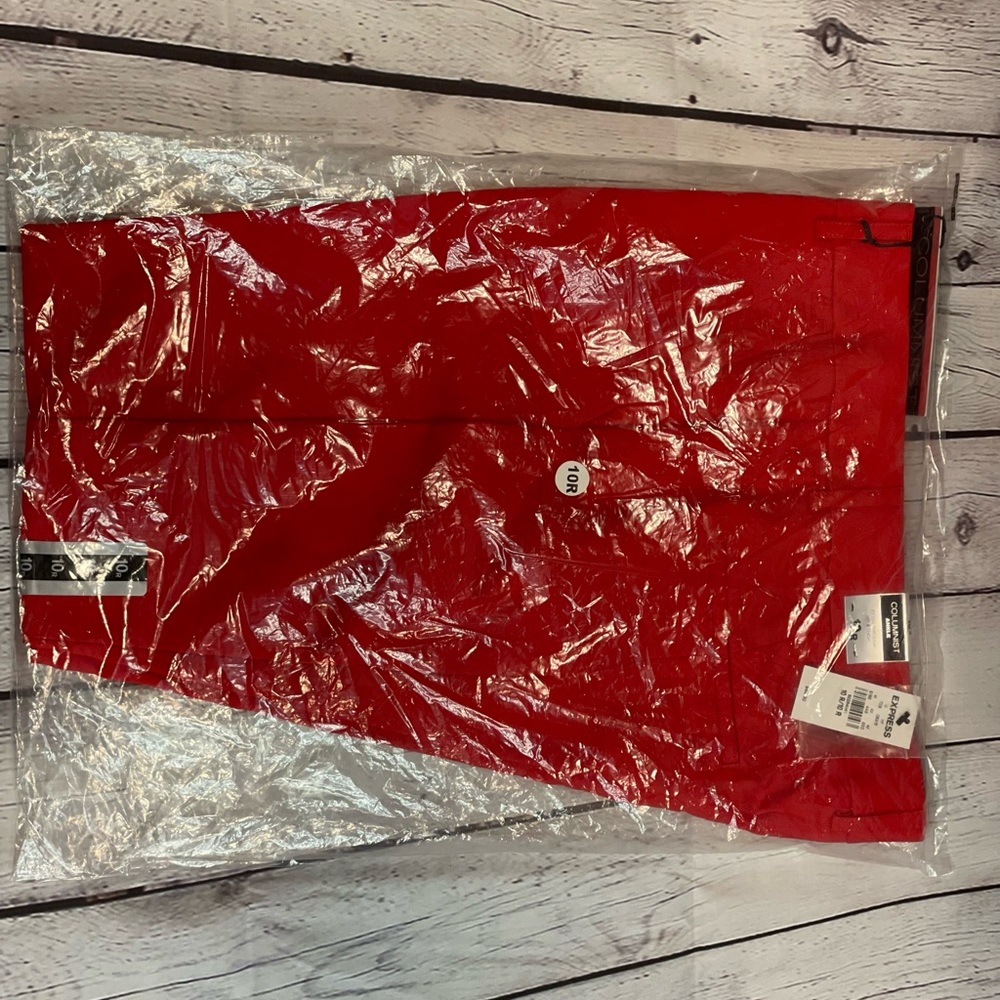 Express Ankle Pants.Size 10(regular).Red(shade candy apple to crimson red).New.